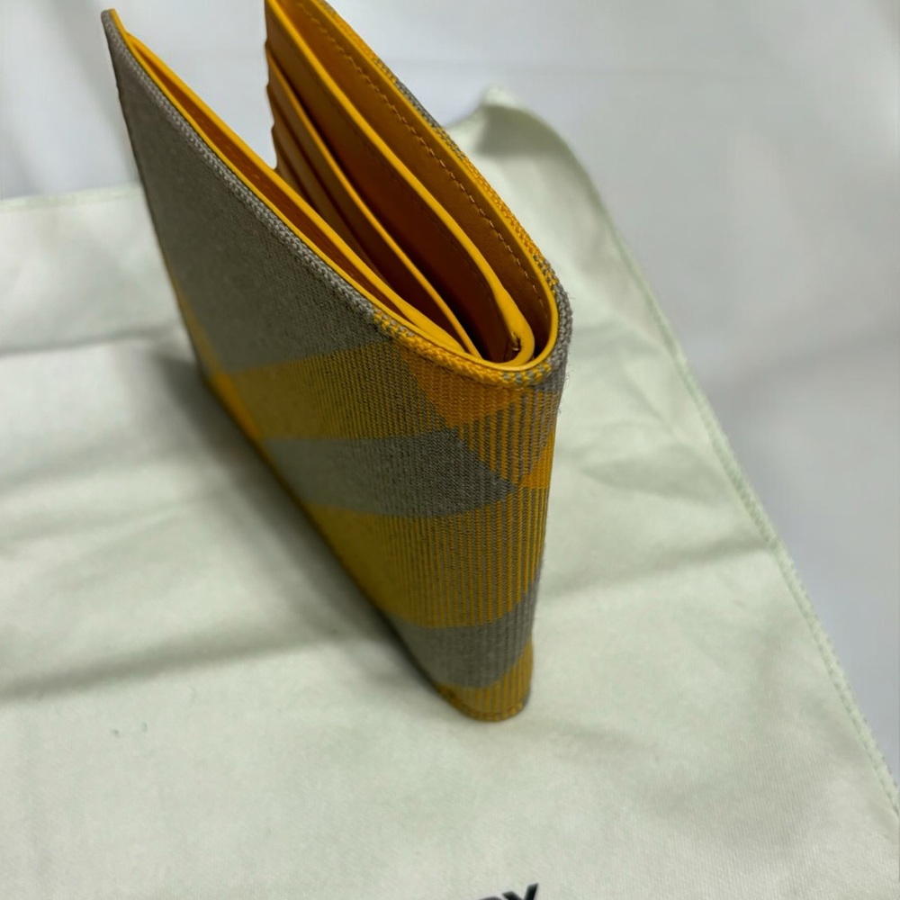 Yellow Burberry Vintage Check Bifold Wallet - Picture 8 of 8